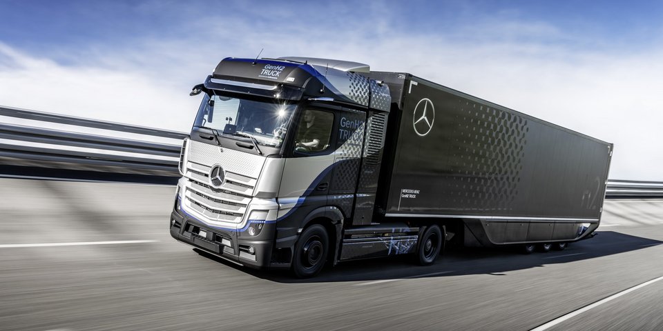Mercedes-Benz GenH2 Truck