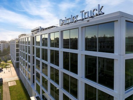 Daimler Truck unit sales in Q3: 98,009 units